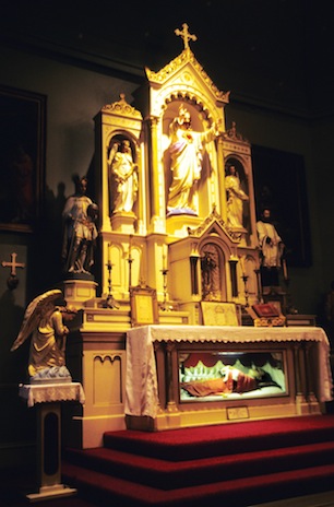 st_ferdinand_altar